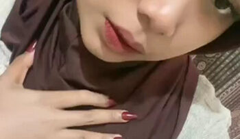 NAZWA Hijab Ketagihan Omek.jpg