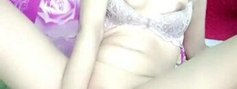 JANICE Colok Memek Pakai Pentungan.jpg