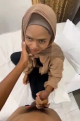 UKHTY Minta Crot Di Mukaa.jpg