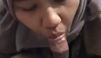 SKANDAL NISIA HIJAB Ngentot Di Kontrakan Full.jpg
